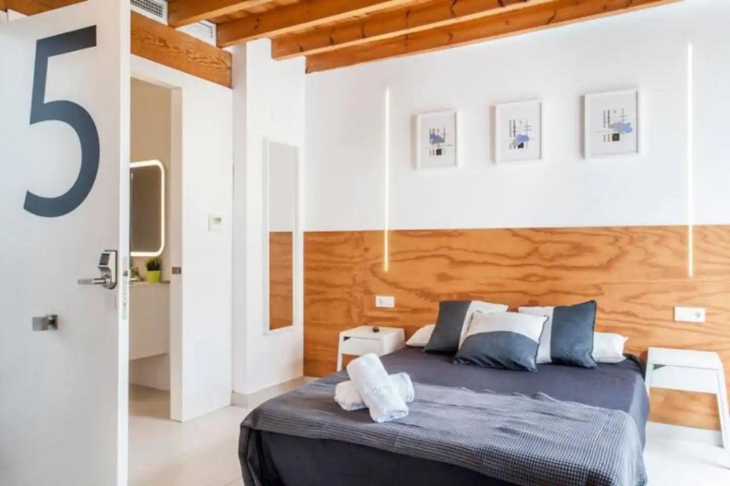 Apartamento Soleado En Plaza Del Carmen Valensiya Dış mekan fotoğraf