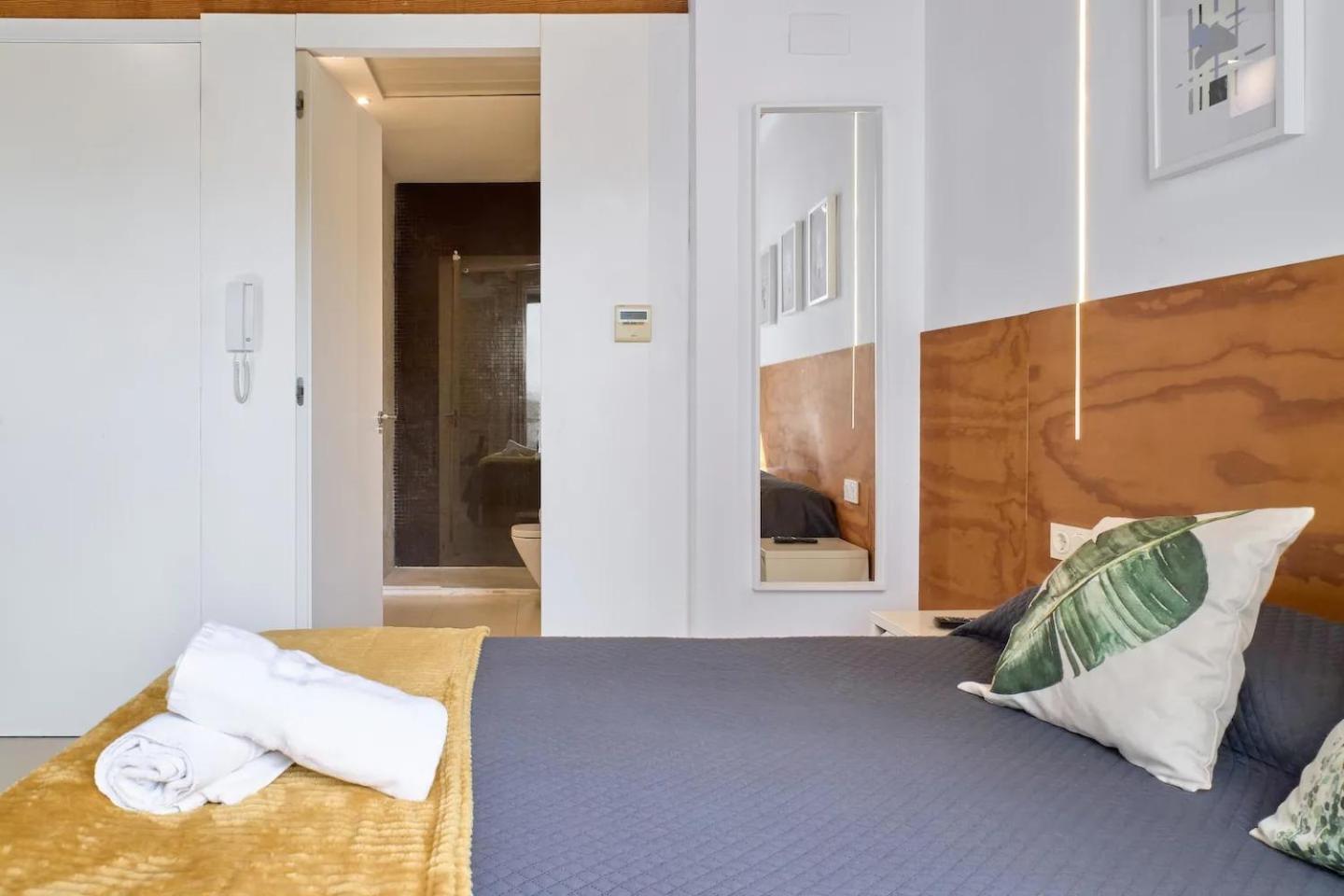 Apartamento Soleado En Plaza Del Carmen Valensiya Dış mekan fotoğraf
